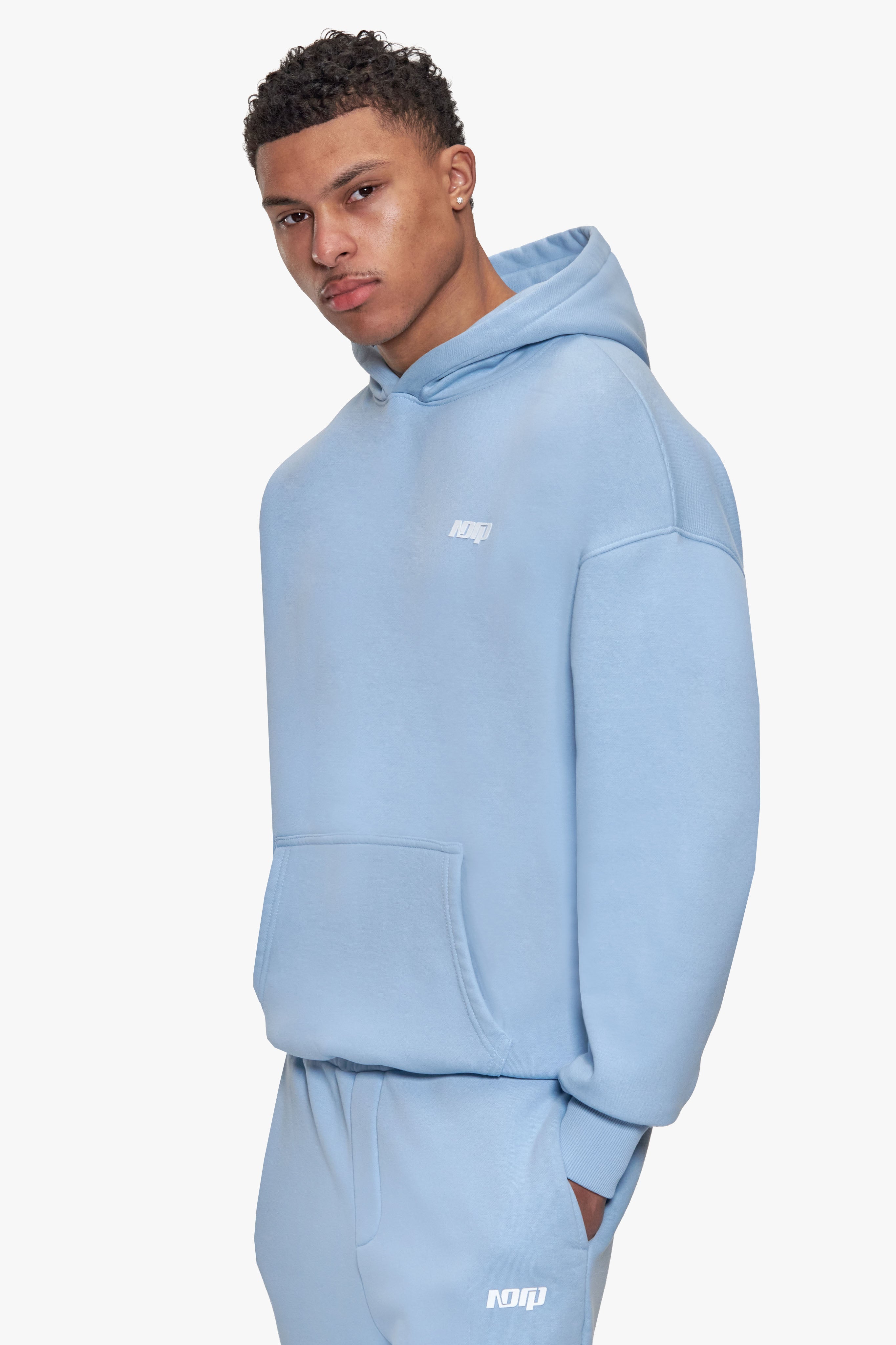 BASIC HOODIE BABY BLUE