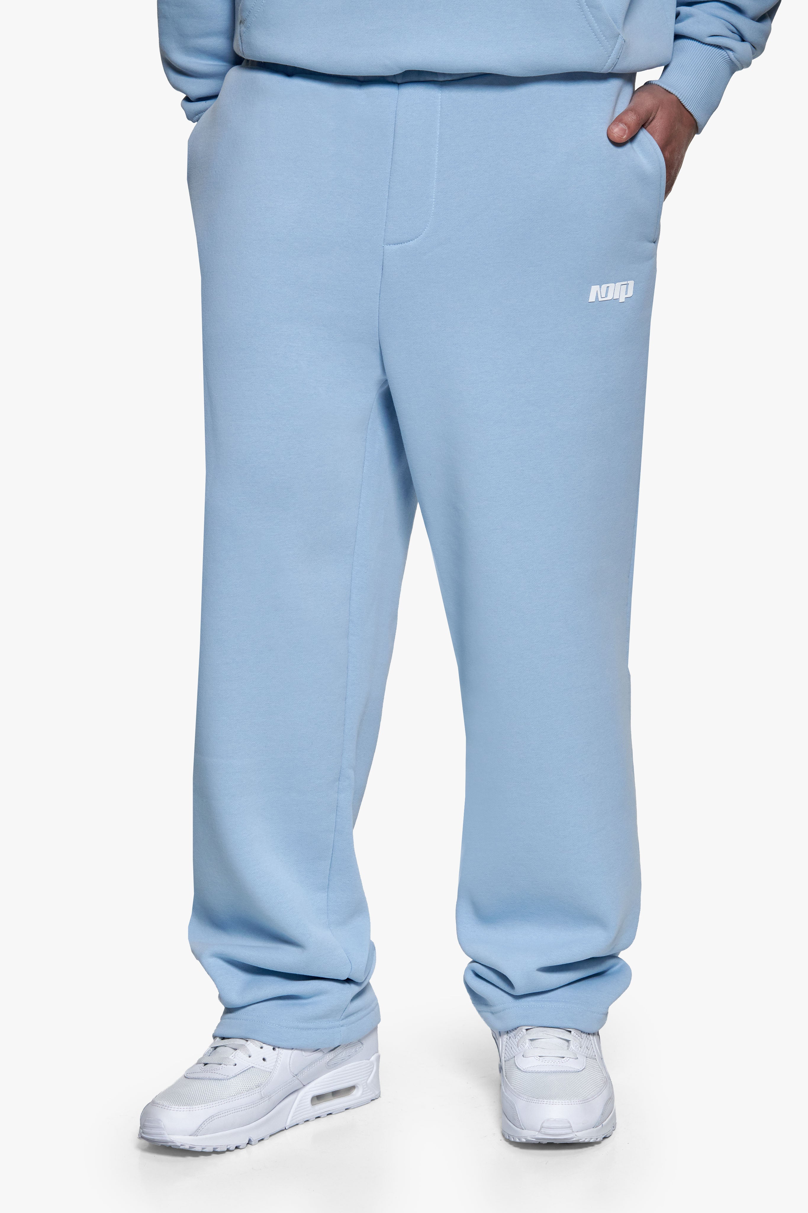 BASIC OPEN LEG JOGGER BABY BLUE