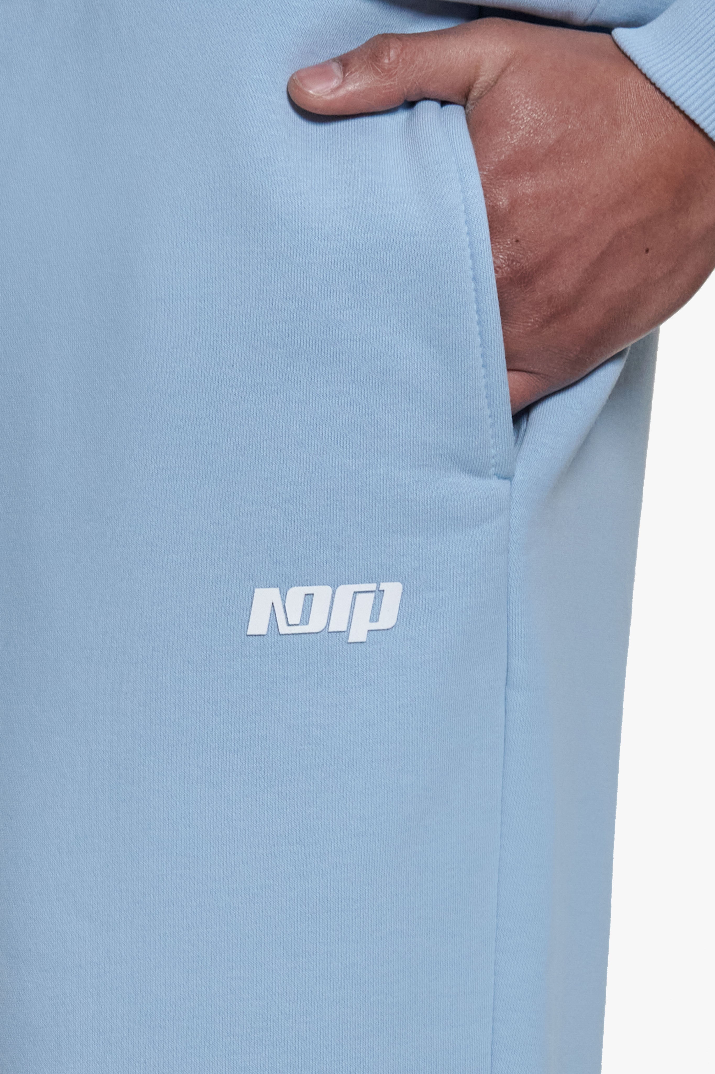 BASIC OPEN LEG JOGGER BABY BLUE