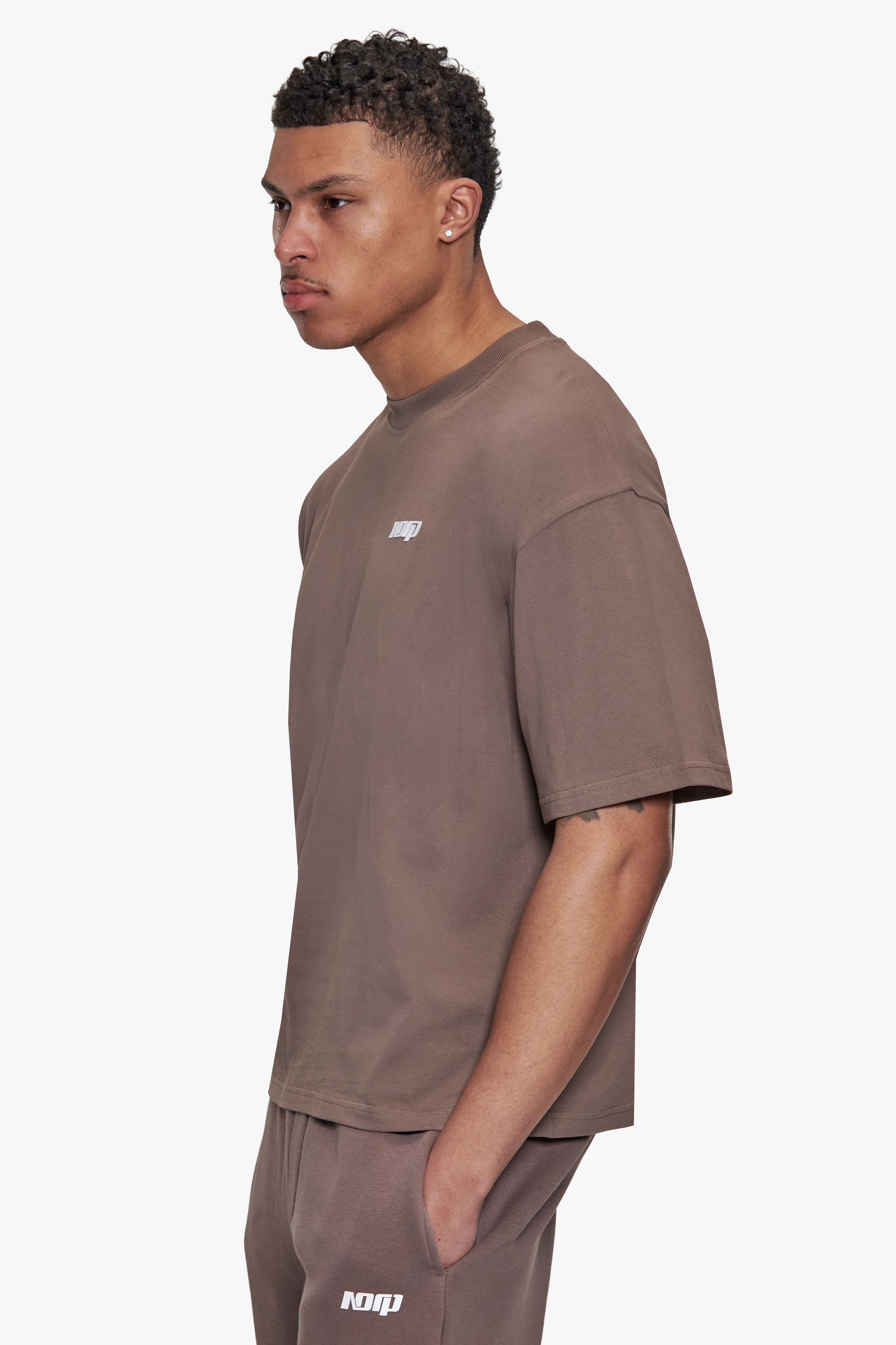 BASIC T-SHIRT LIGHT BROWN