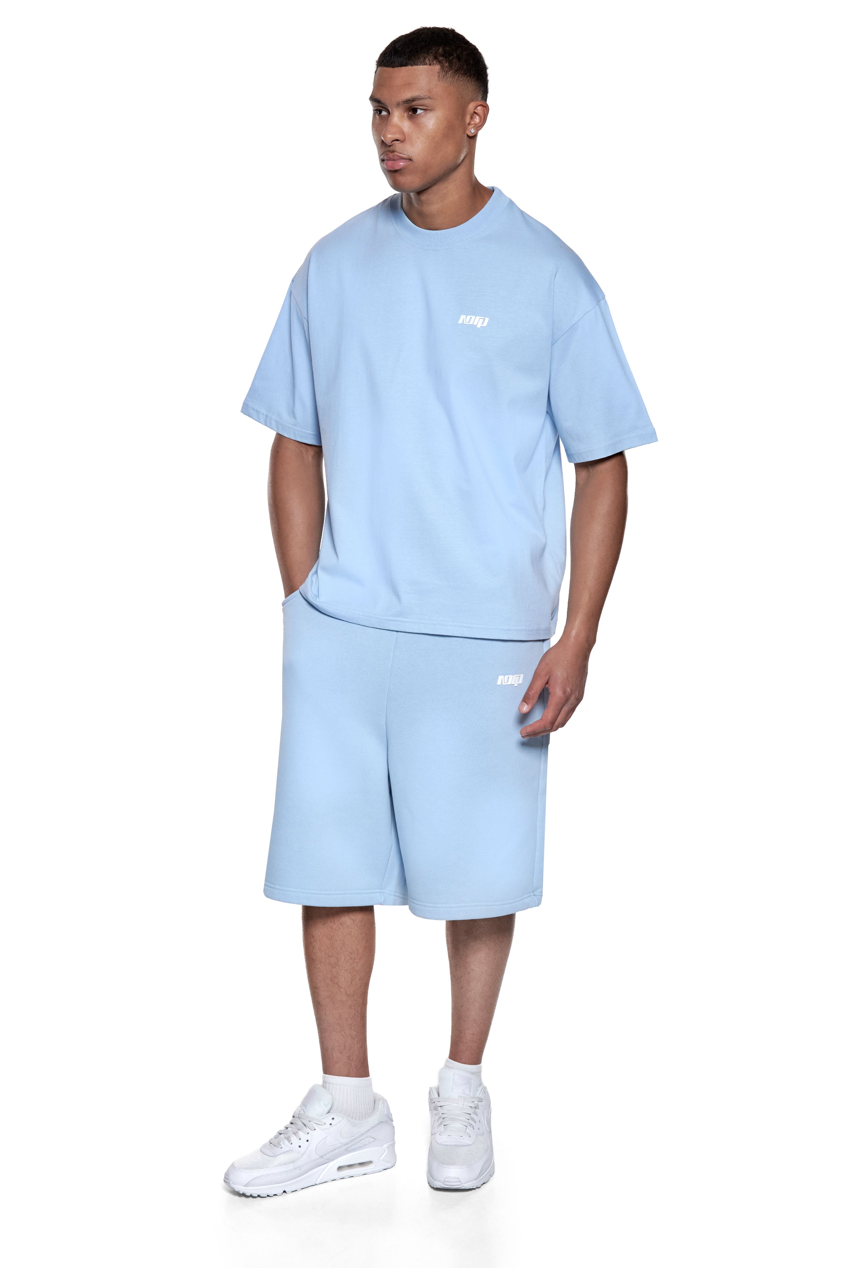 BASIC SWEAT SHORTS BABY BLUE