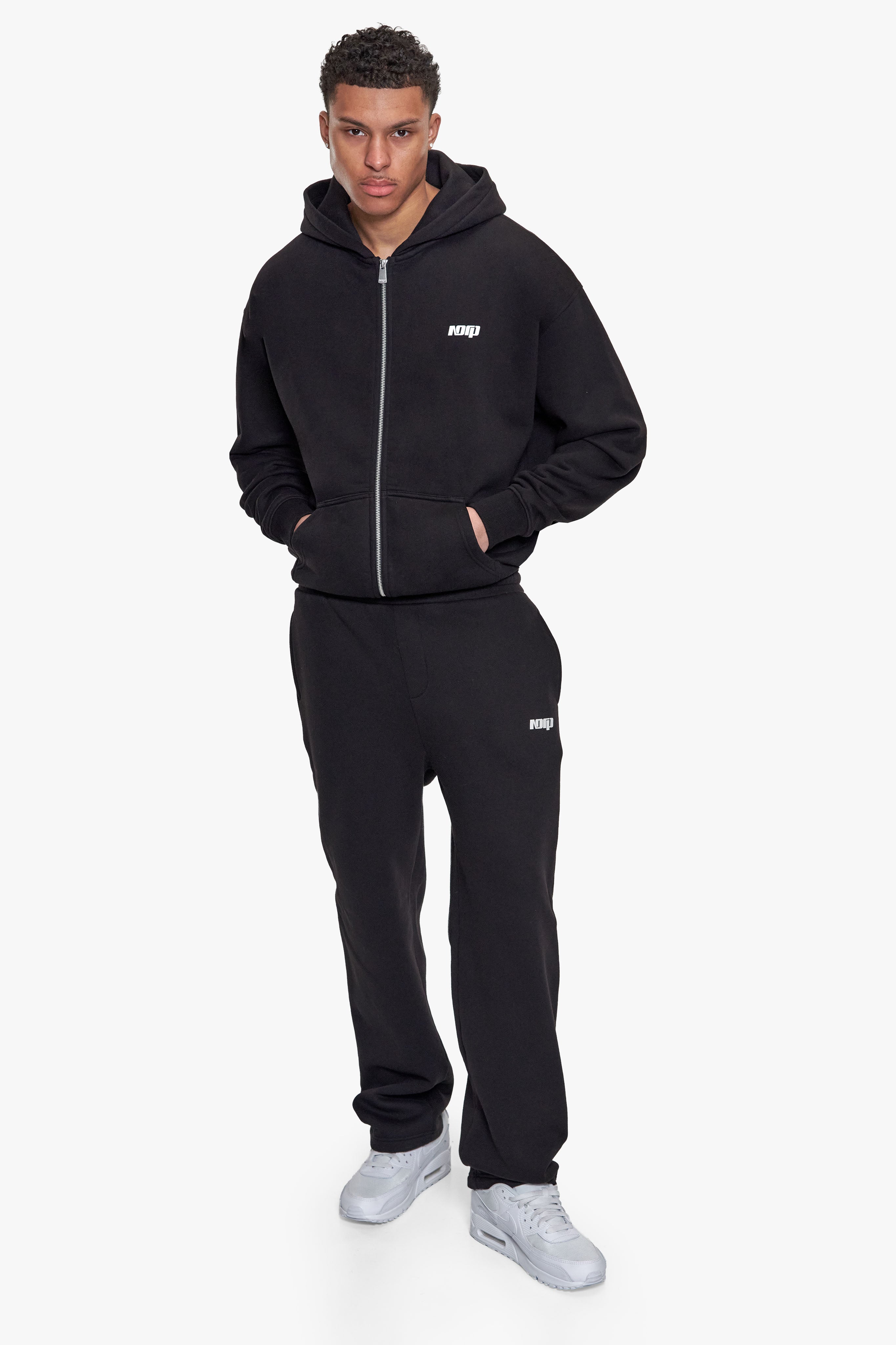 BASIC OPEN LEG JOGGER BLACK