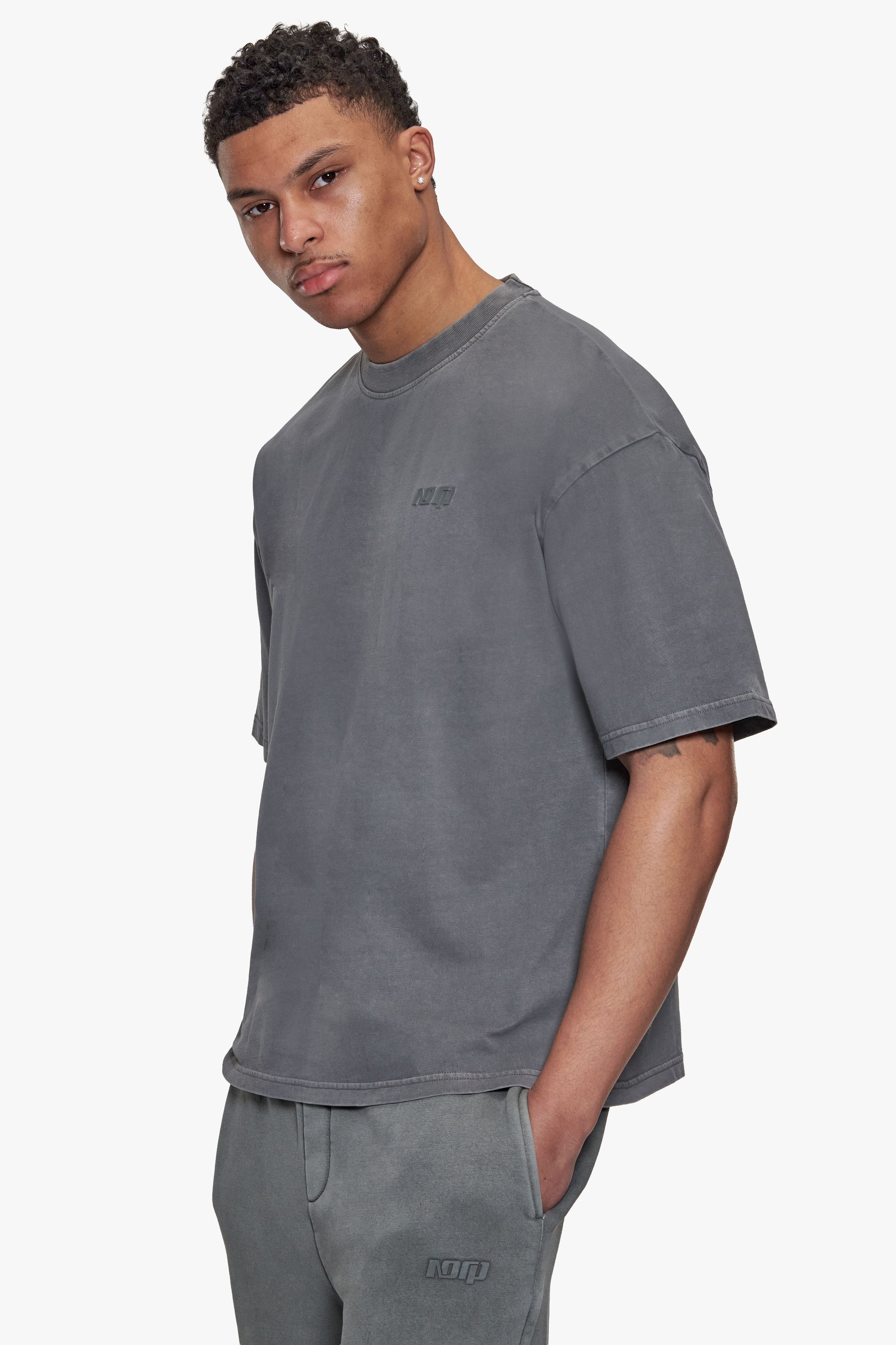 BASIC T-SHIRT ACID WASHED GREY
