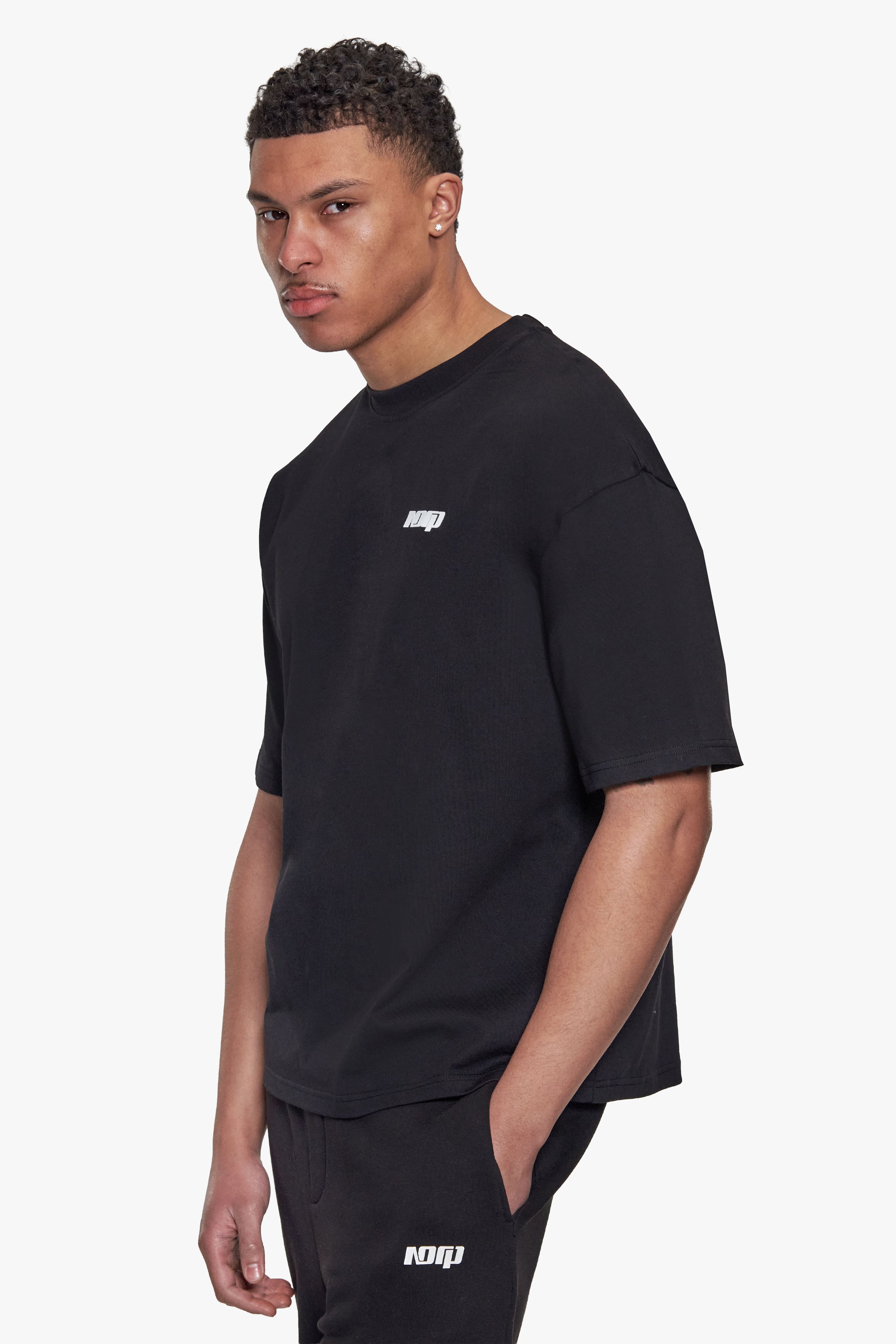 BASIC T-SHIRT BLACK