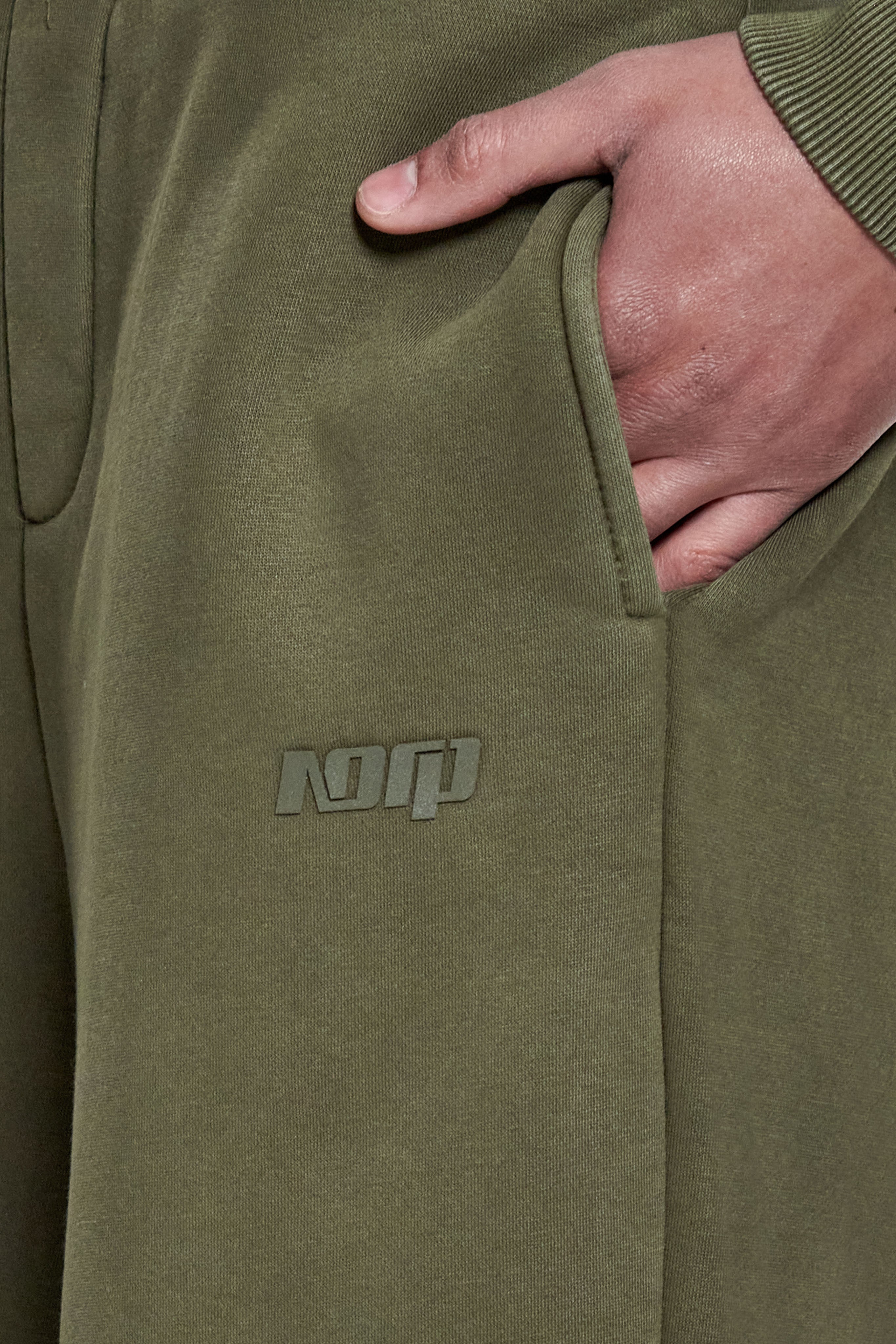 BASIC OPEN LEG JOGGER ACID WASHED OLIVE